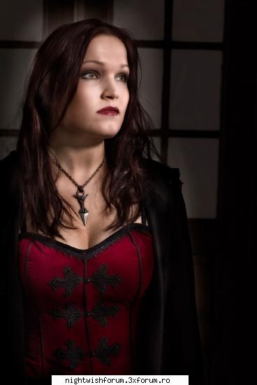 Poze cu Tarja... - black_sun - Tarja Turunen