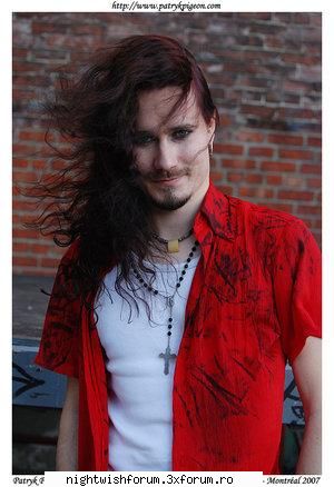 poze cu tuomas...